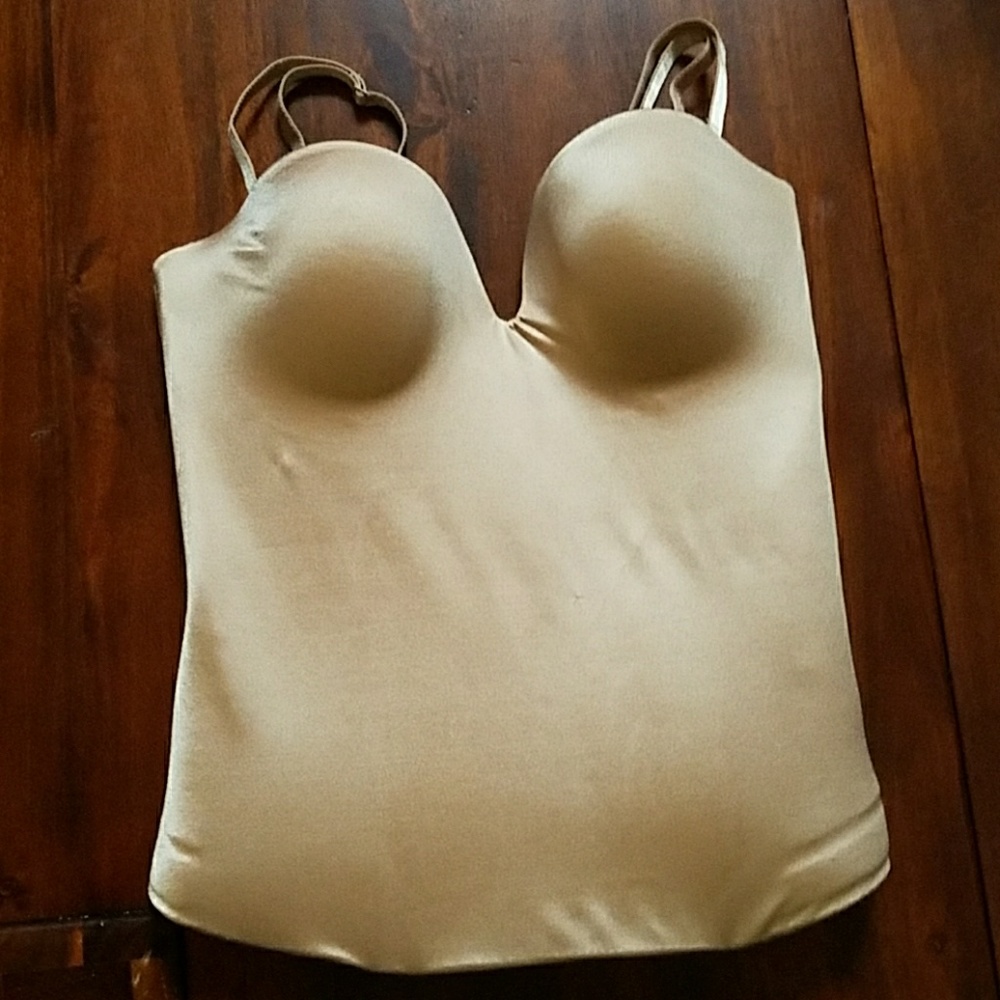 NWOT Fine Lines Shapewear 34C